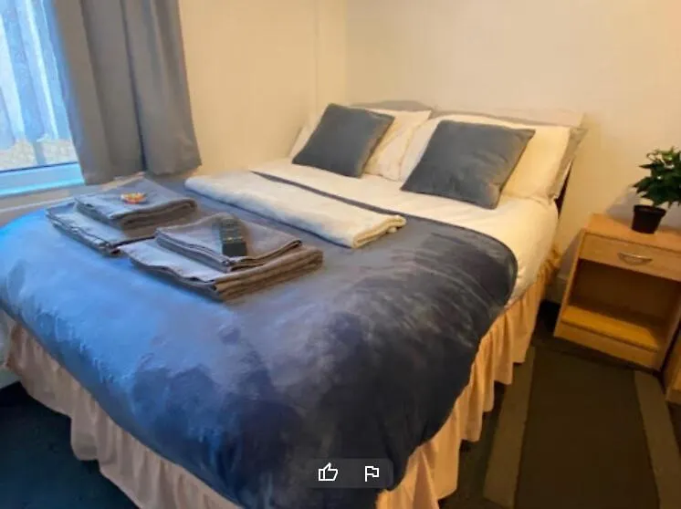 Oyo Tudor Lodge - Redcar Beach 2*,